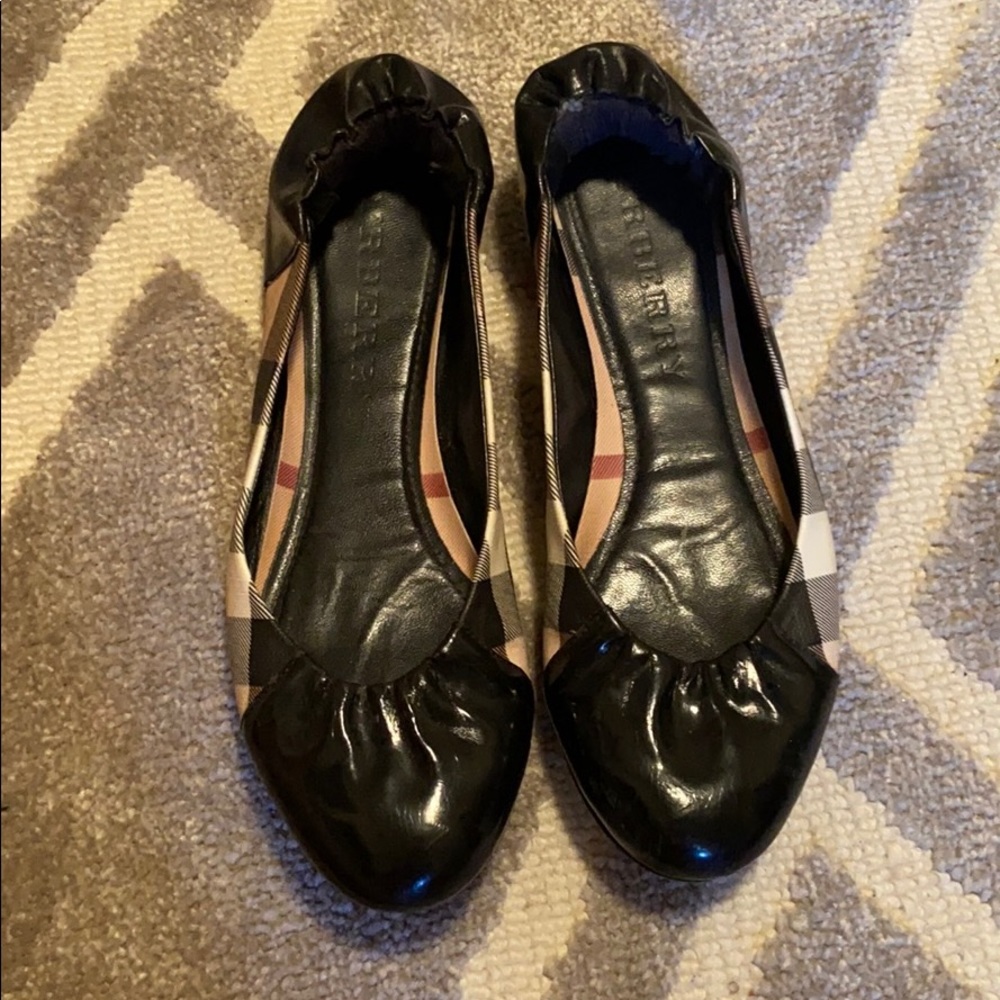 Authentic Burberry flats